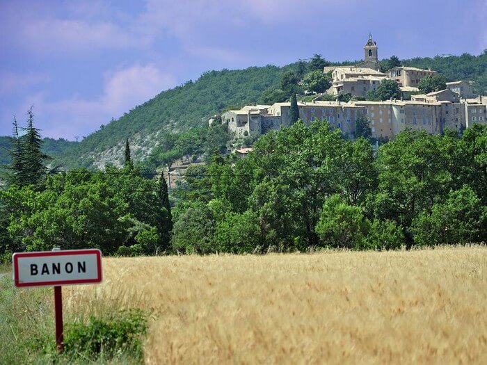 village de banon